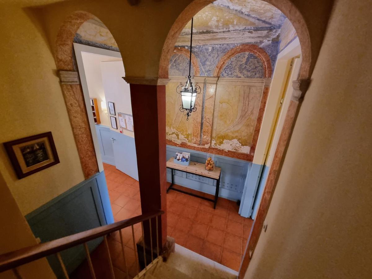 Hotel Torino Masnou Kültér fotó
