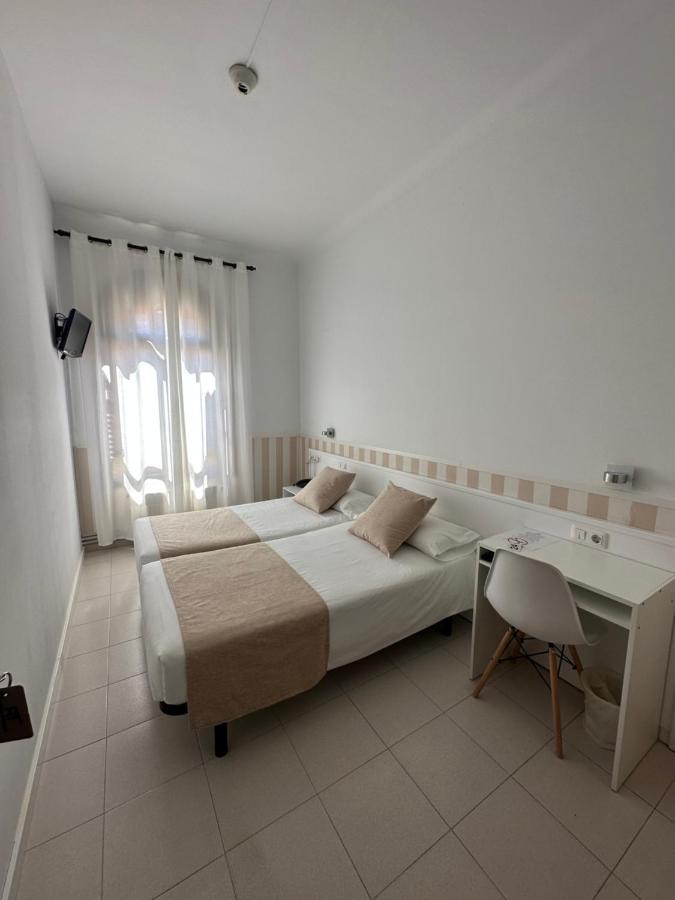 Hotel Torino Masnou Kültér fotó