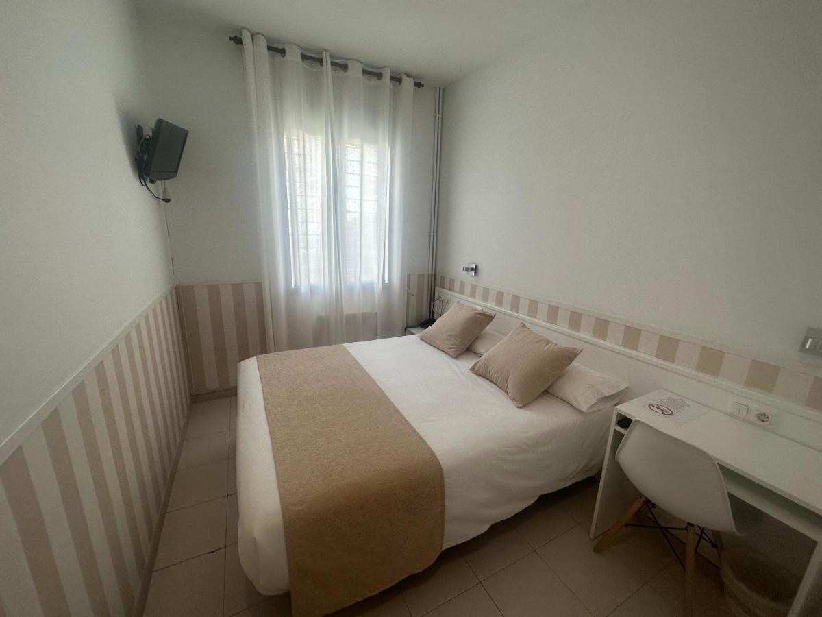 Hotel Torino Masnou Kültér fotó