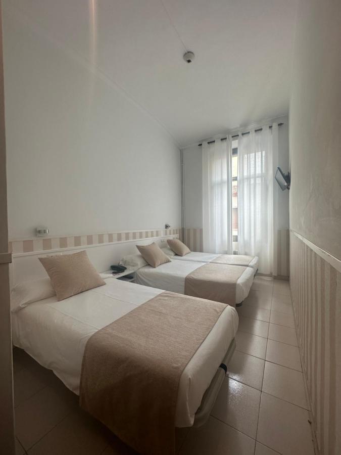 Hotel Torino Masnou Kültér fotó