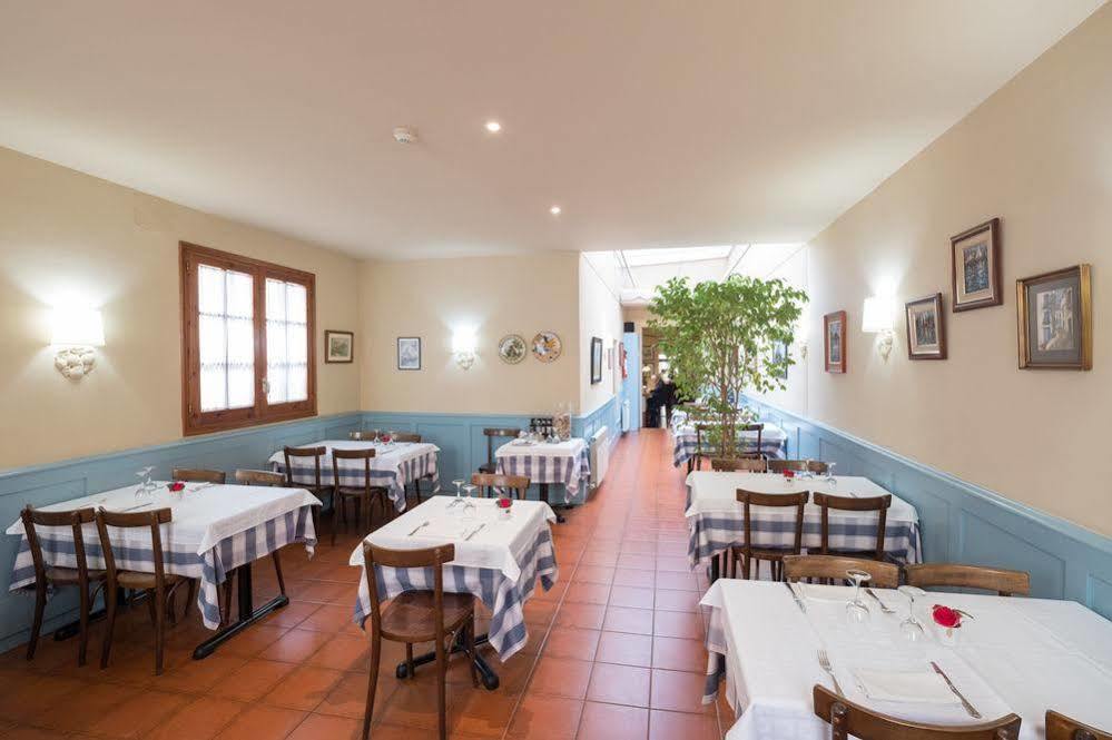 Hotel Torino Masnou Kültér fotó