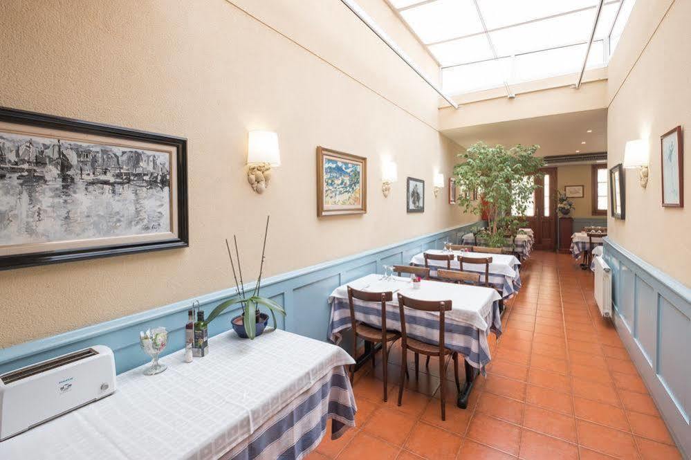 Hotel Torino Masnou Kültér fotó